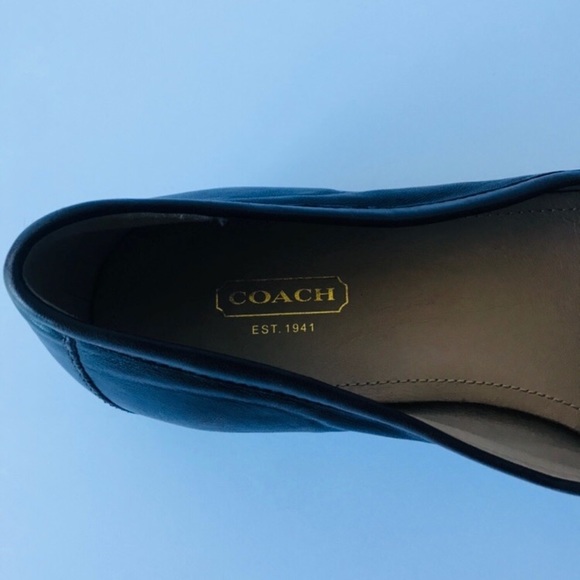 Coach Woman’s Brown Leather Loafers Size 9B - Picture 6 of 8